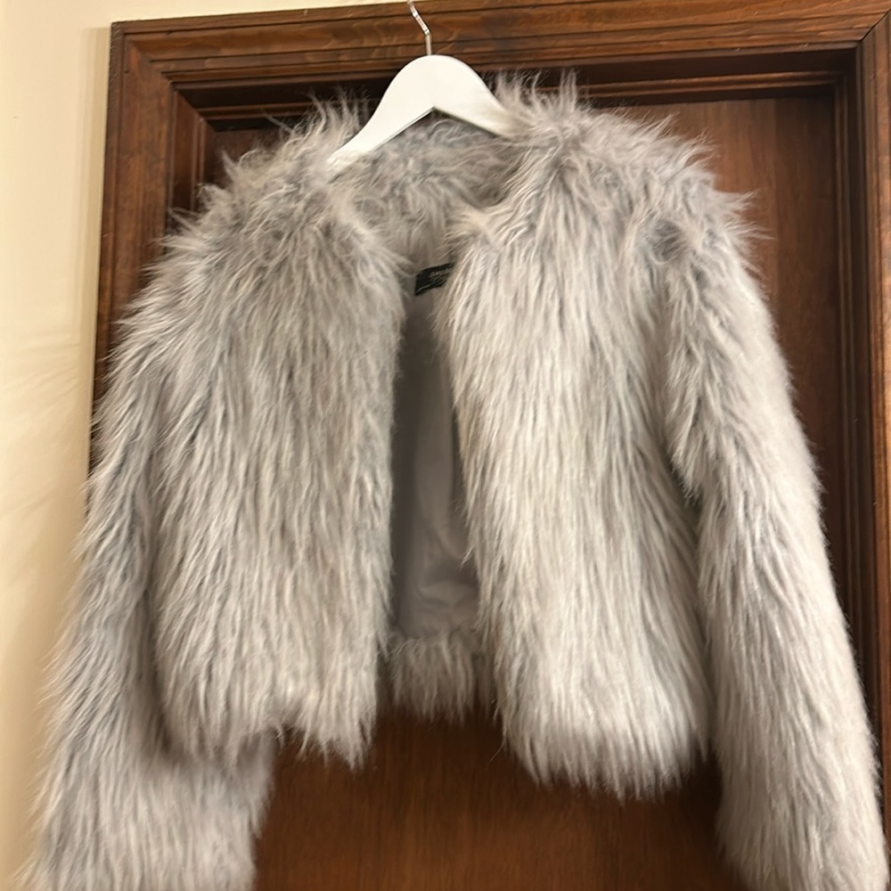 EUC Zara faux fur jacket